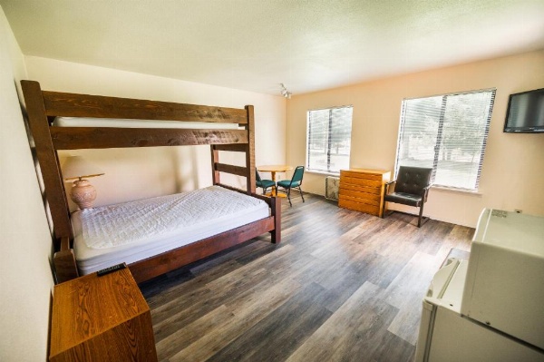 Redwood Meadows RV Resort image 26